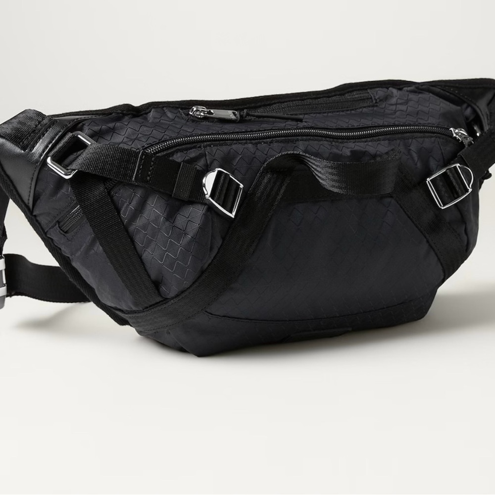 Athleta Excursion Large Belt Bag
